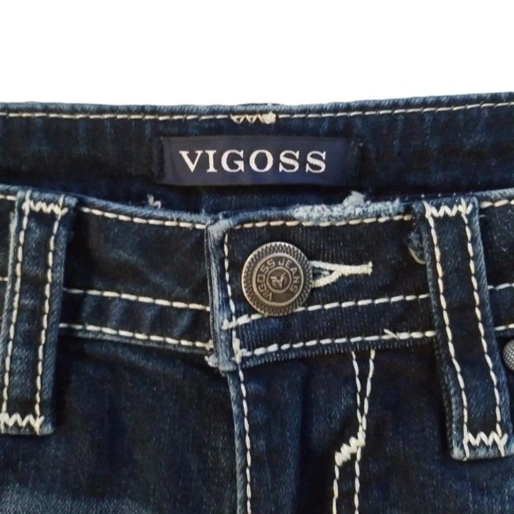 Vigoss Chelsea Heritage Fit‎ Embroidered Distressed Denim Capris Sz. 3/4